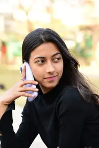 Woman talking on the phone